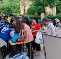 小區(qū)開展垃圾分類宣傳活動