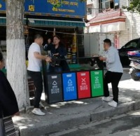 投放分類垃圾桶，助推文明城市創(chuàng)建