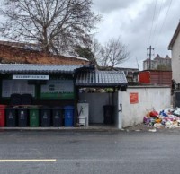 垃圾分類崗亭邊垃圾成堆 居民盼望盡快處理